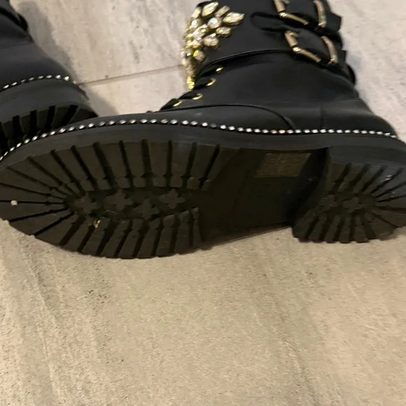 Kurt Geiger Boots - Picture 11 of 13